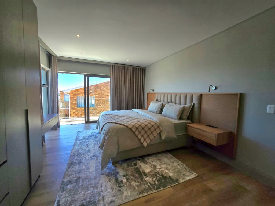 4 Bedroom Property for Sale in Outeniqua Strand Western Cape